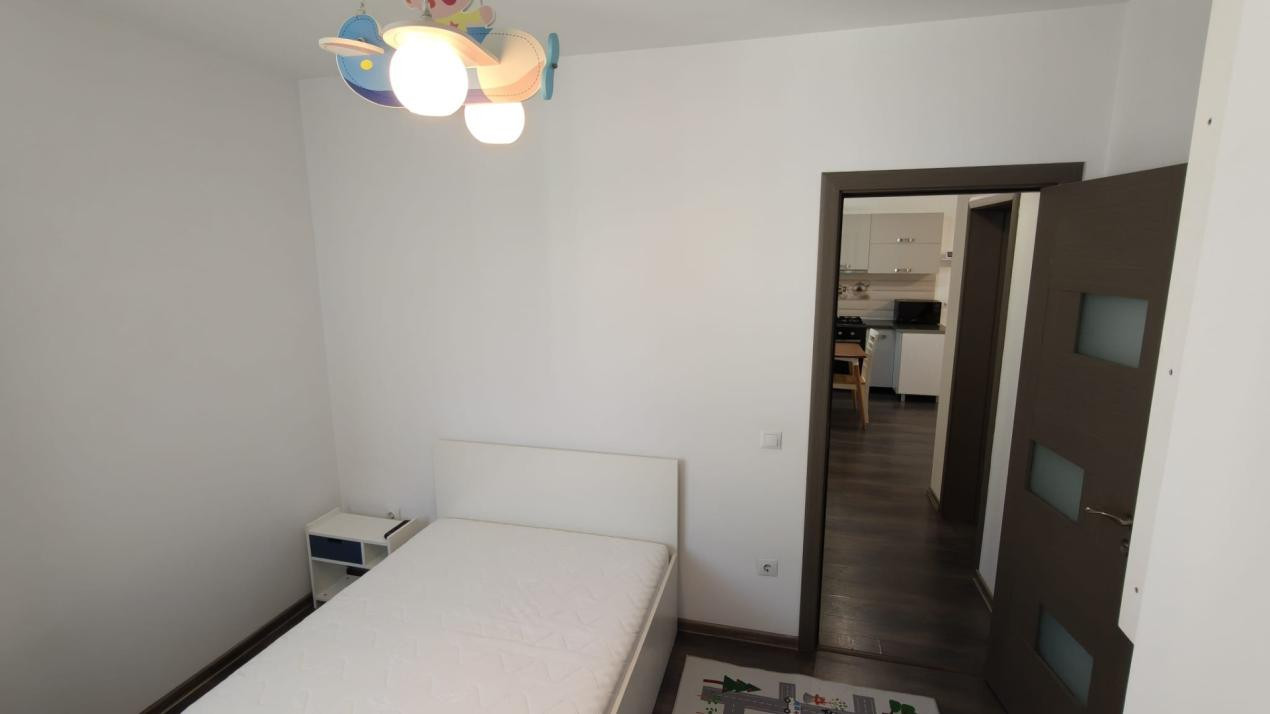Apartament de inchiriat 3 camere mobilat