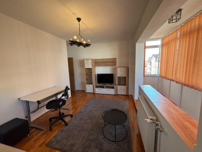 Apartament 3 camere cu balcon și lift  Hipodrom III, Sibiu