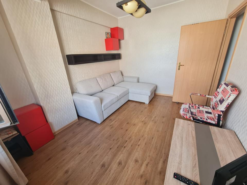 Apartament cu 2 camere decomandate pr str Silvestru-Gara Mare