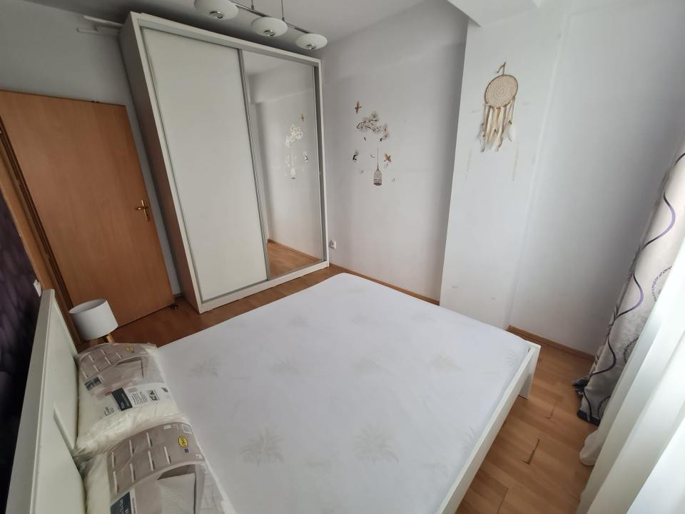 Apartament cu 2 camere decomandate pr str Silvestru-Gara Mare