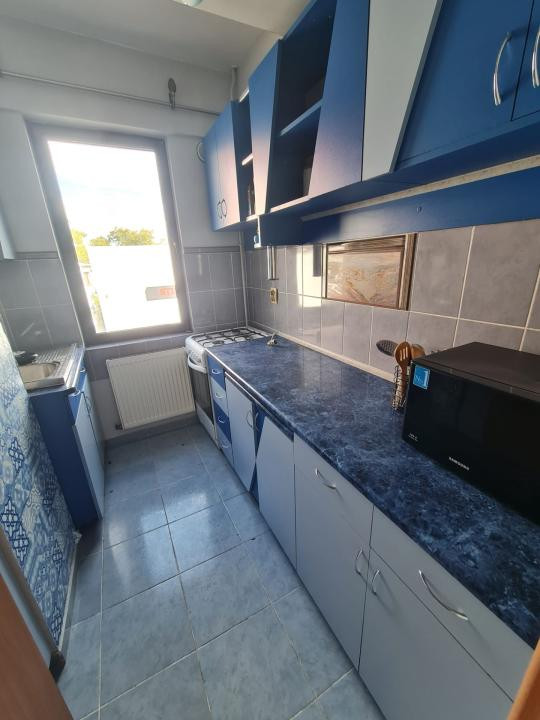 Apartament cu 2 camere decomandate pr str Silvestru-Gara Mare