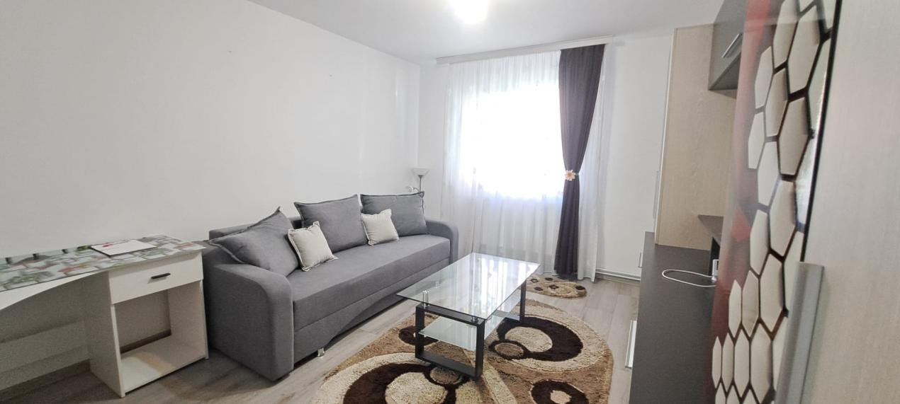 Apartament modern cu 2 camere, curte privată și 2 locuri de parcare