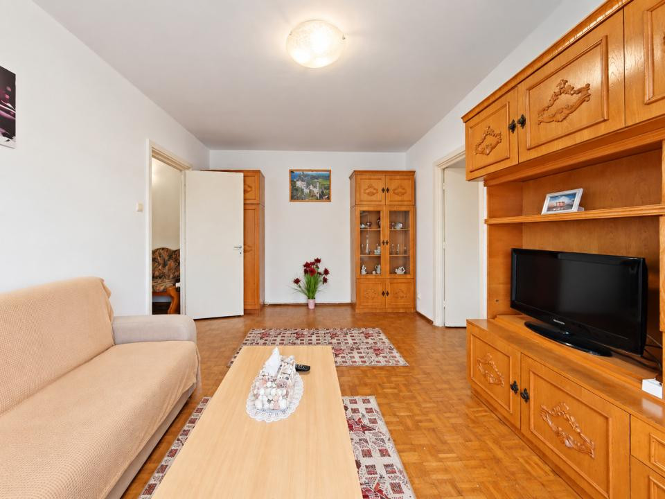 Închiriere apartament cu 2 camere, mobilat si utilat, zona Astra