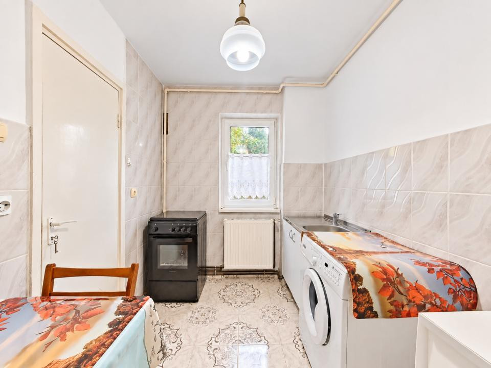 Închiriere apartament cu 2 camere, mobilat si utilat, strada Zizinului 