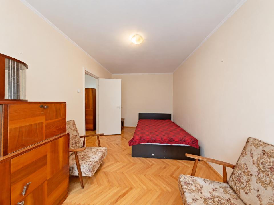Închiriere apartament cu 2 camere, mobilat si utilat, strada Zizinului 