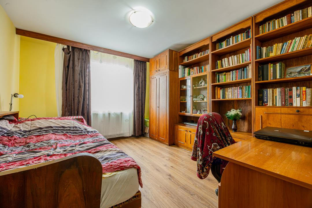 Vânzare apartament cu 3 camere, 80 mp, strada Vișinului – Zona Noua