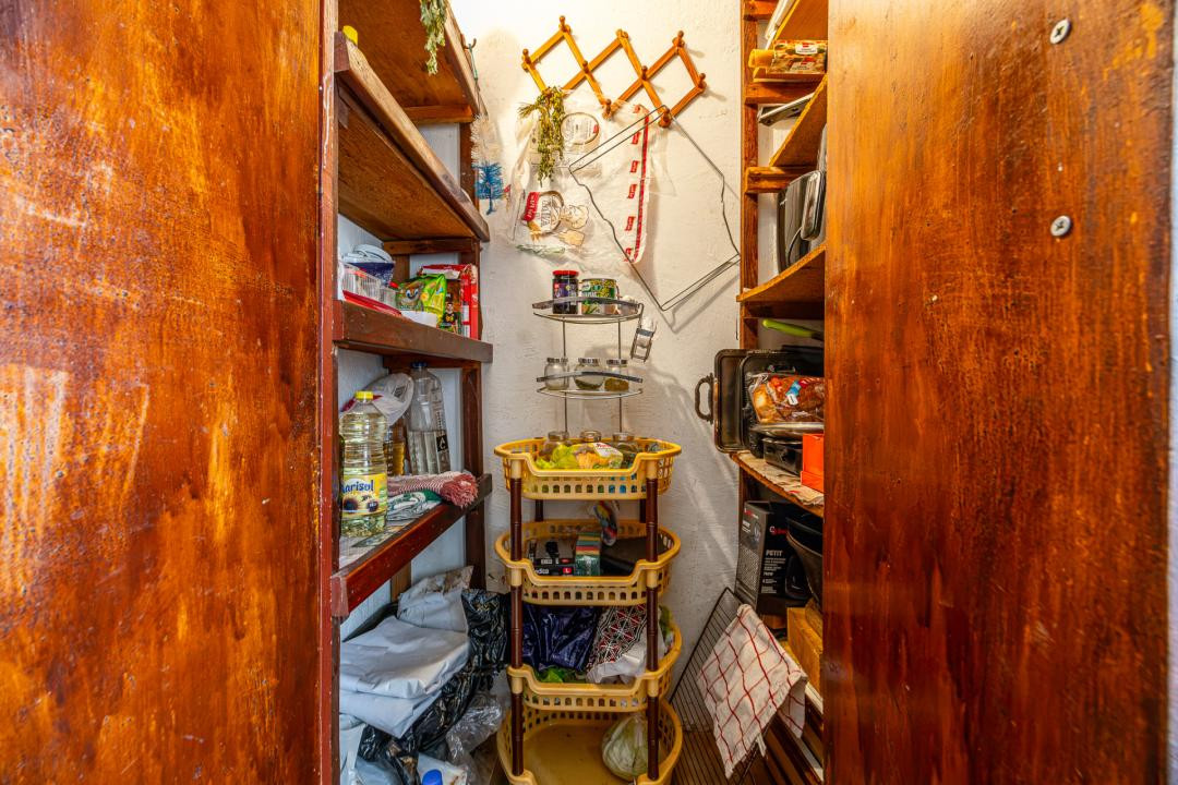 Vânzare apartament cu 3 camere, 80 mp, strada Vișinului – Zona Noua