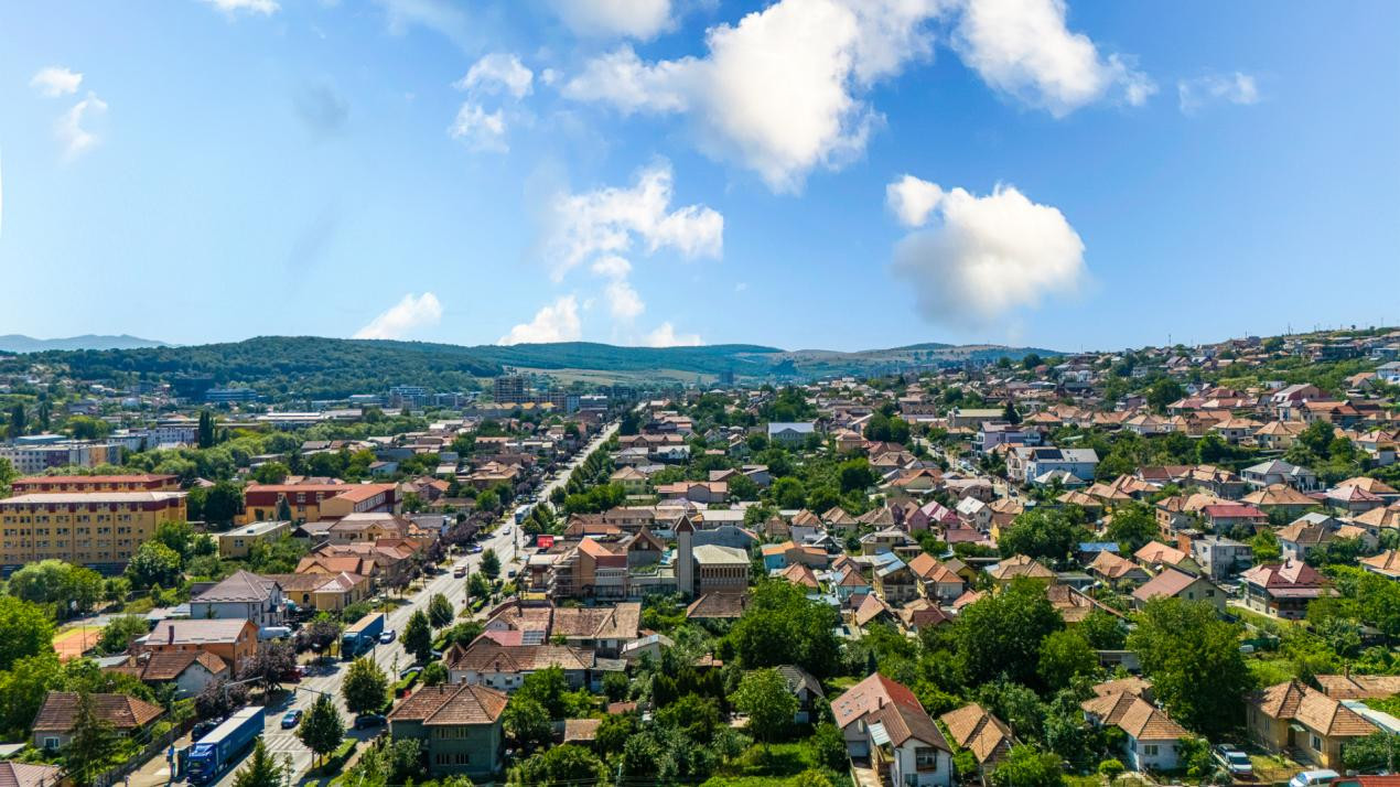 Teren Dâmbul Rotund (Str. Belgrad 1) –  RRm3, Potențial Bloc S+P+4E