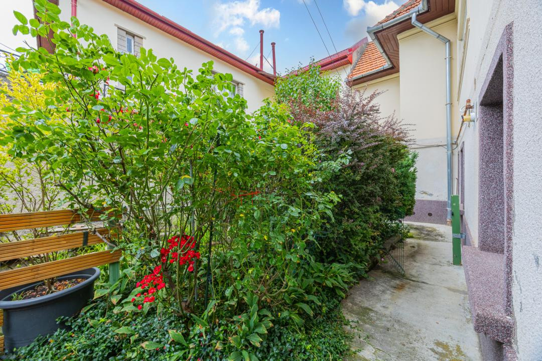 Apartament in vila, 3 camere –  Centrul Vechi - Piata Unirii 