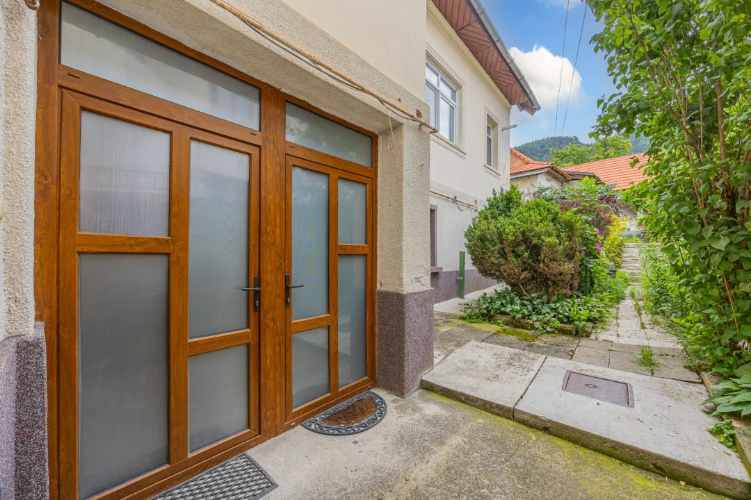 Apartament in vila, 3 camere –  Centrul Vechi - Piata Unirii 