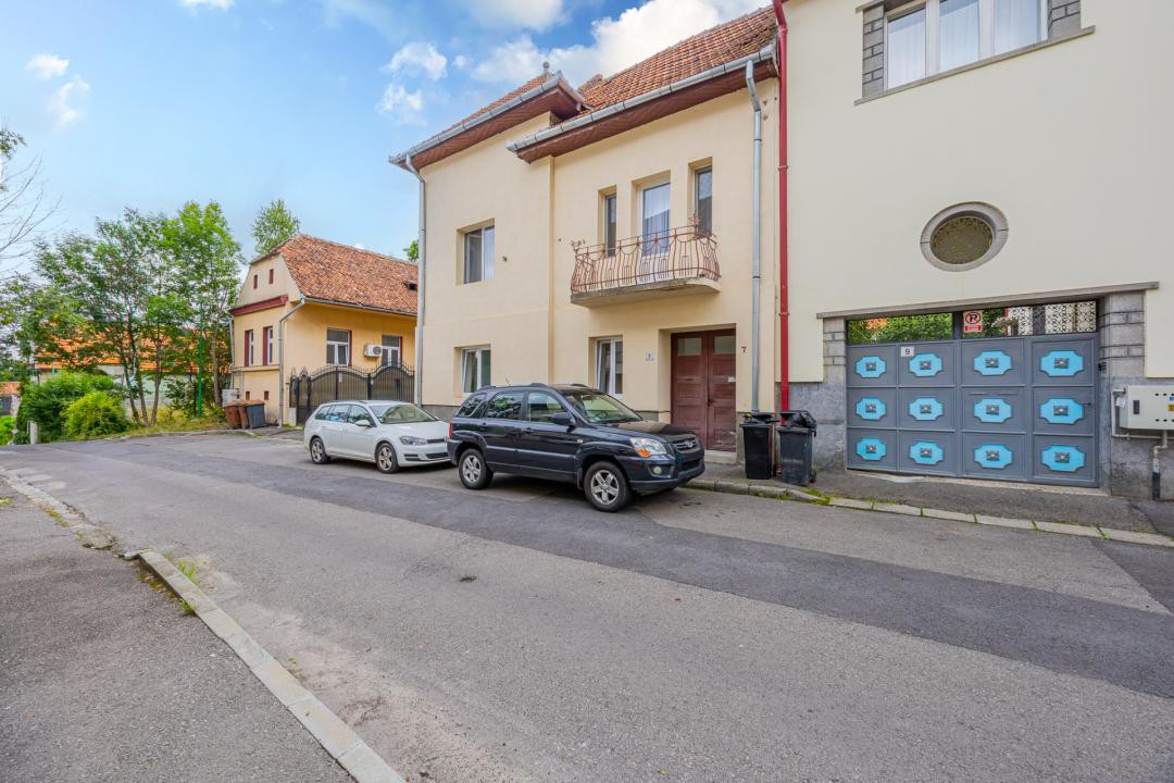 Apartament in vila, 3 camere –  Centrul Vechi - Piata Unirii 