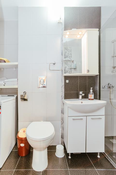 Apartament 3 camere de închiriat – Faleza Nord, Constanța