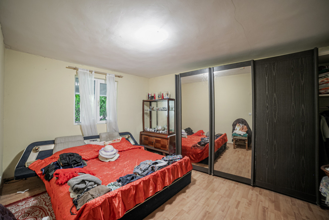 Casa+Teren 900 mp* Deschidere 14m*Acces la utilitati*Gradistea- Lac Caldarusani