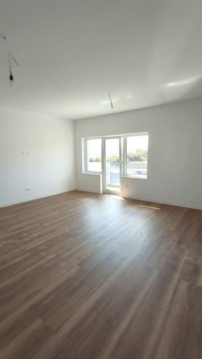 Apartament 3 camere, decomandat, Doamna Stanca Selimbar