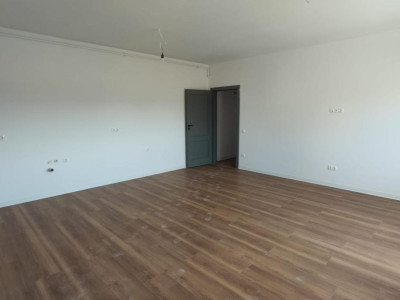 Apartament 3 camere, decomandat, Doamna Stanca Selimbar