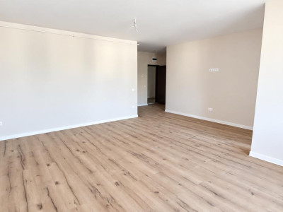 Apartament semidecomandata, 54mp, 2 camere, la cheie, Doamna Stanca