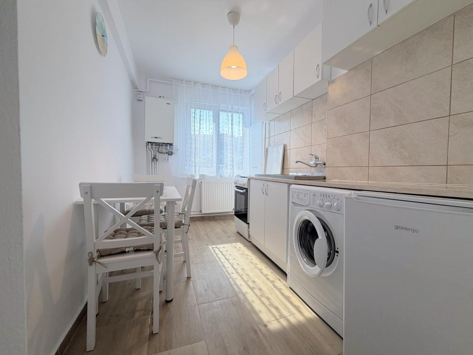 Apartament de inchiriat, 2 camere, langa mall Afi, view superb