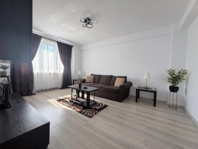 Apartament de inchiriat, 2 camere, central, renovat recent