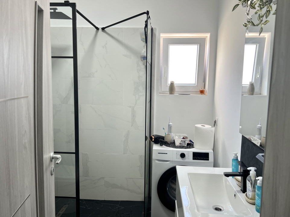 Apartament modern cu 3 camere, mobilat și utilat l parcare inclusă 