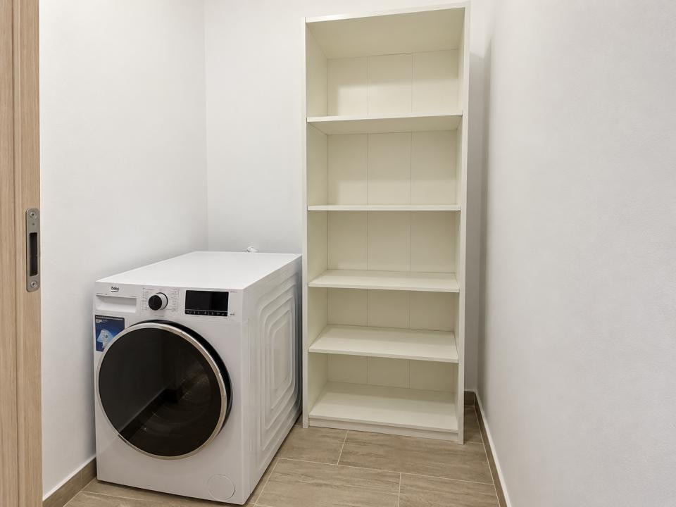 Închiriere apartament cu 2 camere, renovat si spatios - Strada Lungă