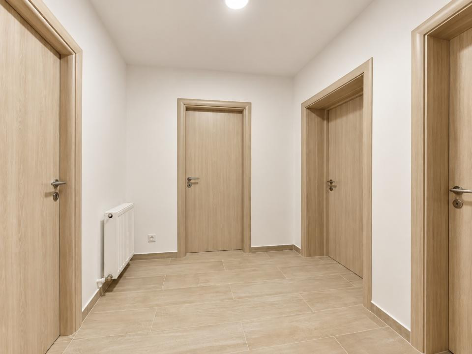 Închiriere apartament cu 2 camere, renovat si spatios - Strada Lungă
