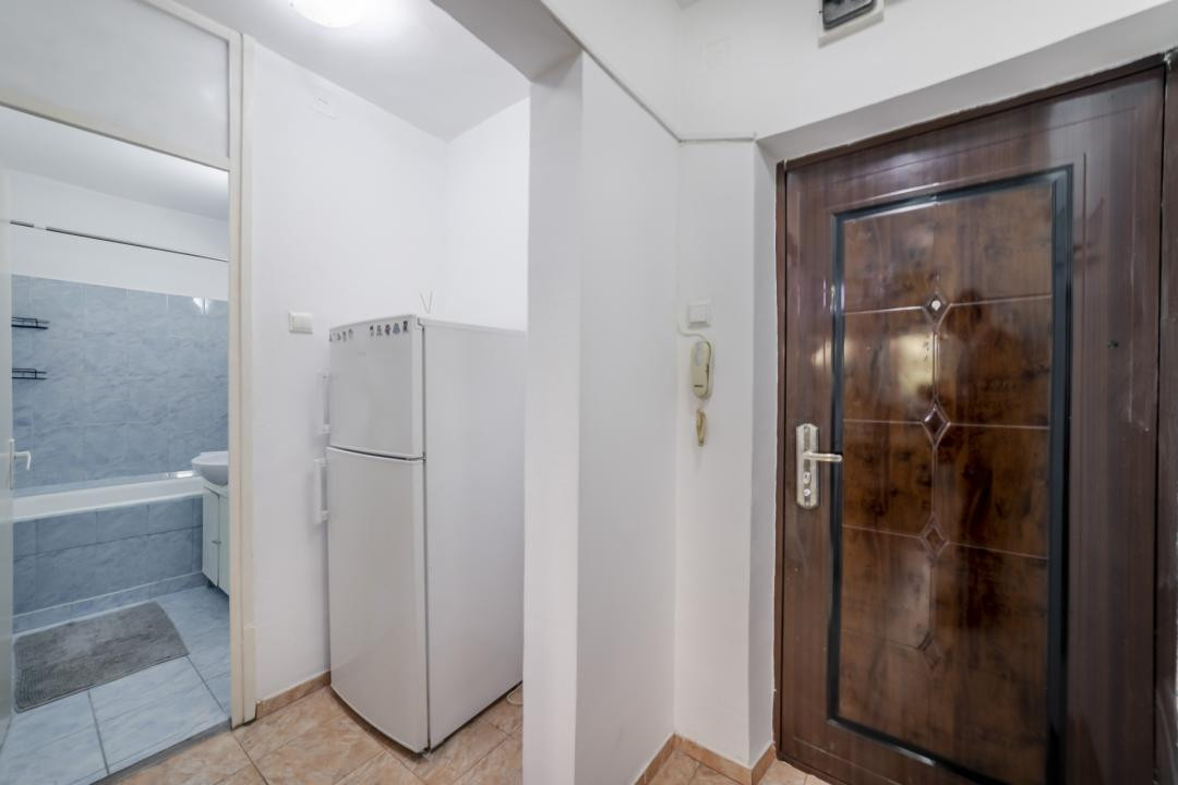 Garsonieră decomandată*etaj 1*Pantelimon Ritmului*