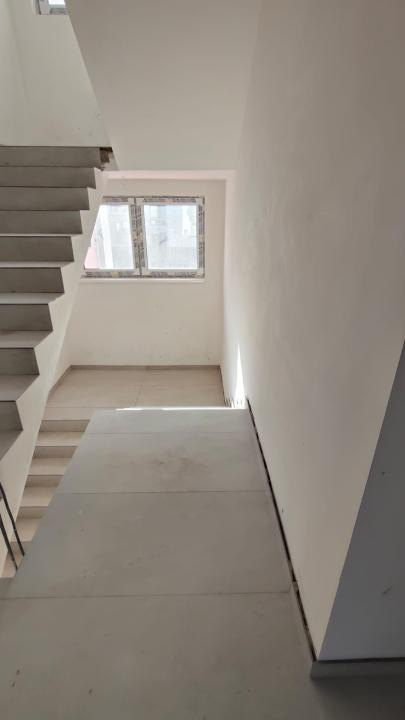 Apartament cu 3 camere si 3 balcoane