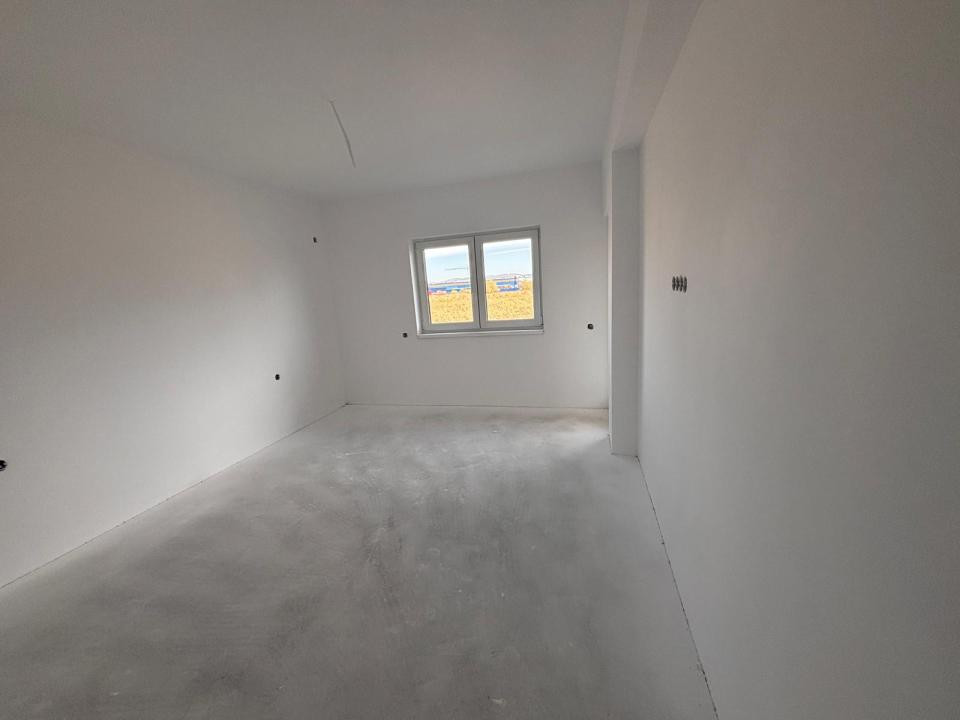 Apartament 2 camere, decomandat, cu gradina, Selimbar, bloc nou