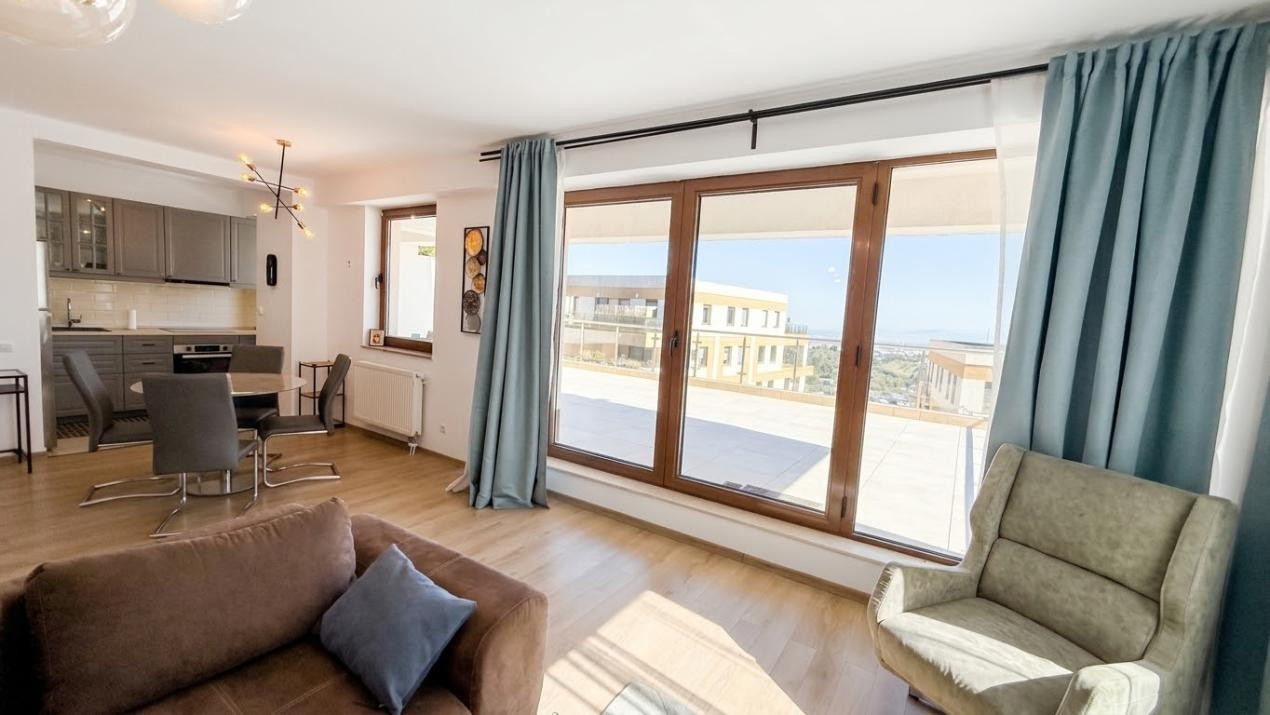 Apartament cu 2 camere cu terasă spectaculoasă pe Drumul Poienii