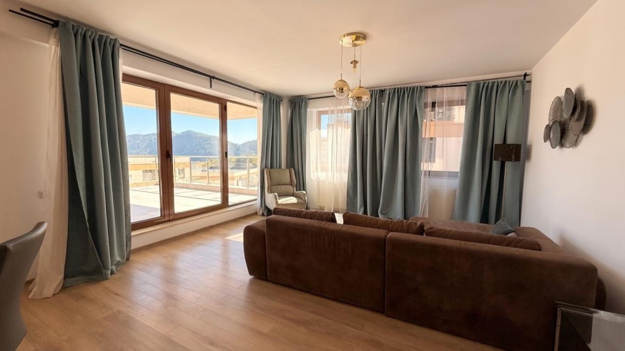 Apartament cu 2 camere cu terasă spectaculoasă pe Drumul Poienii