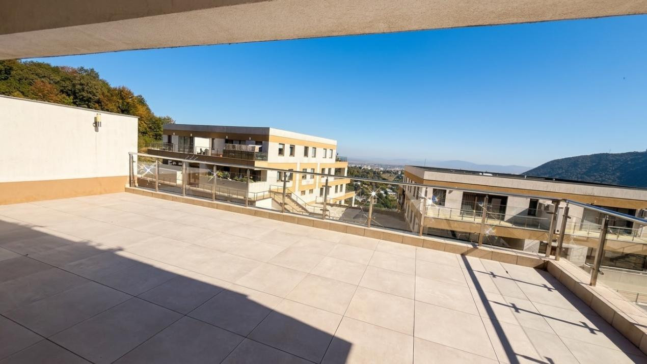 Apartament cu 2 camere cu terasă spectaculoasă pe Drumul Poienii