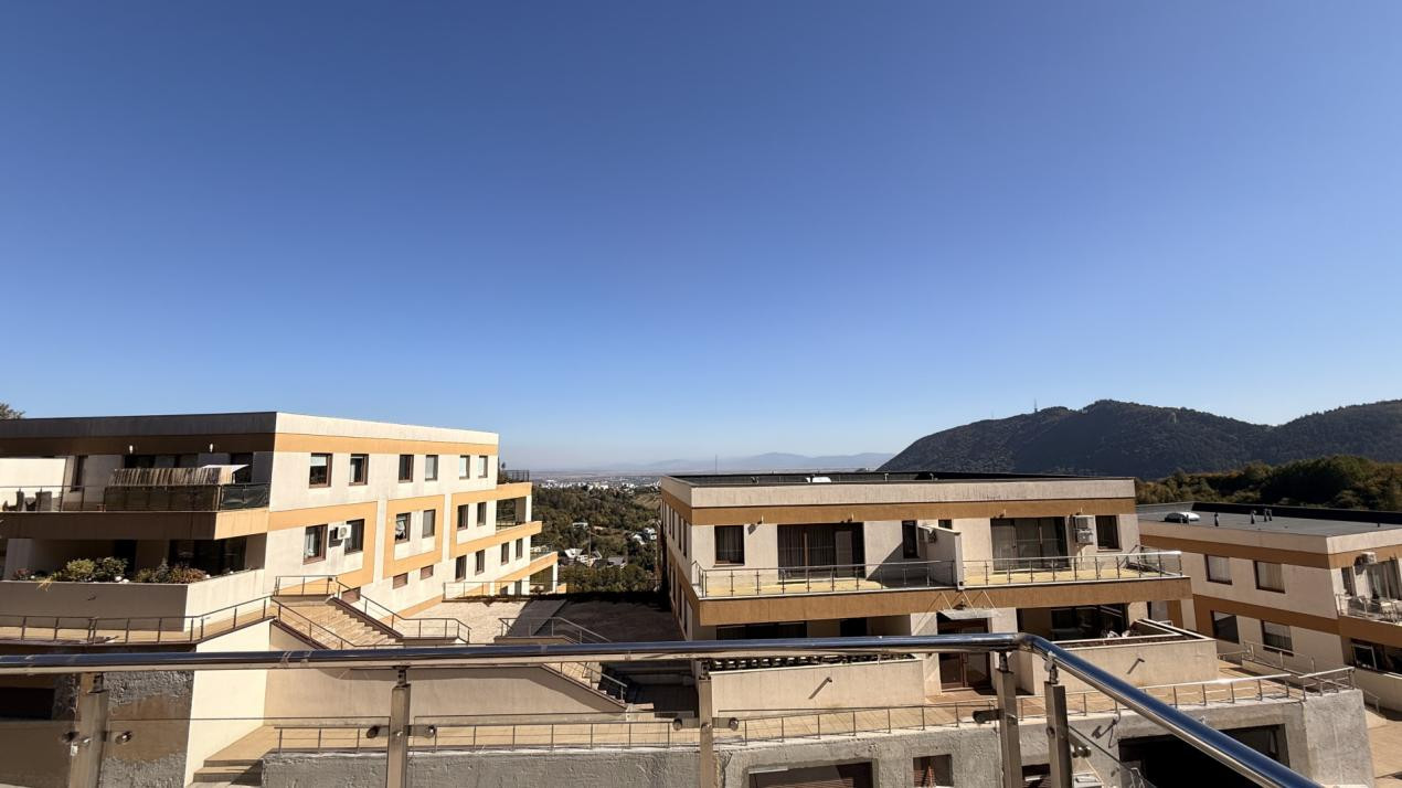 Apartament cu 2 camere cu terasă spectaculoasă pe Drumul Poienii