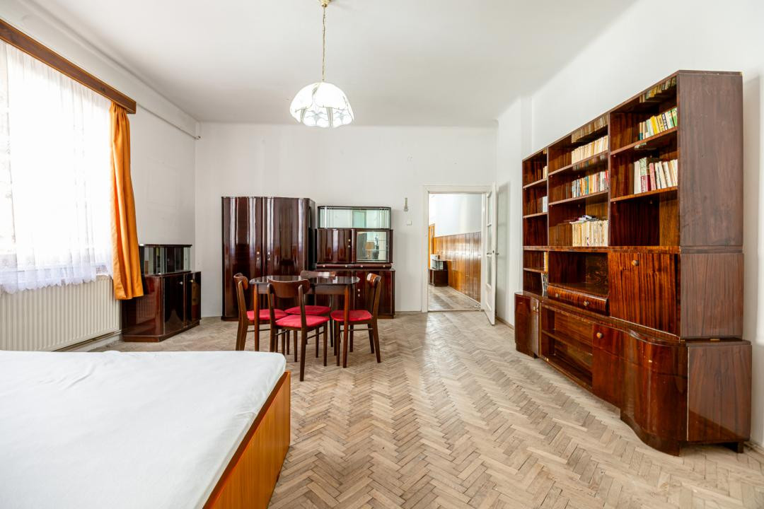Vânzare apartament cu 2 camere, 74 mp, strada Iuliu Maniu - zona Centrul Vechi 