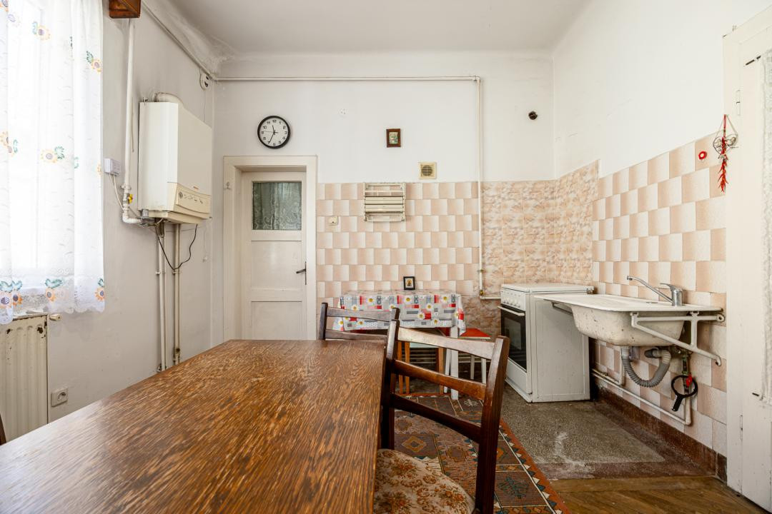 Vânzare apartament cu 2 camere, 74 mp, strada Iuliu Maniu - zona Centrul Vechi 
