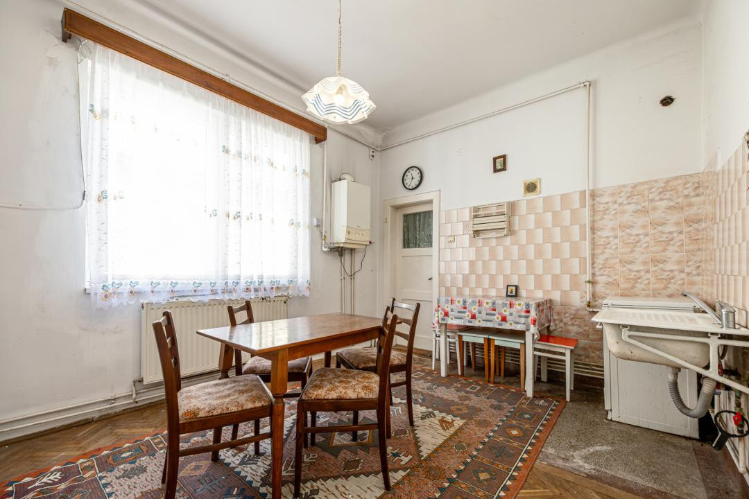 Vânzare apartament cu 2 camere, 74 mp, strada Iuliu Maniu - zona Centrul Vechi 