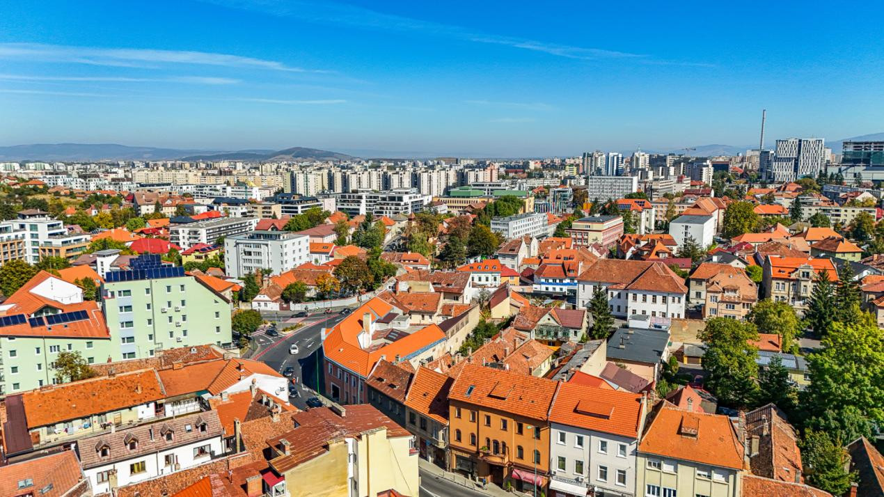Vânzare apartament cu 2 camere, 74 mp, strada Iuliu Maniu - zona Centrul Vechi 