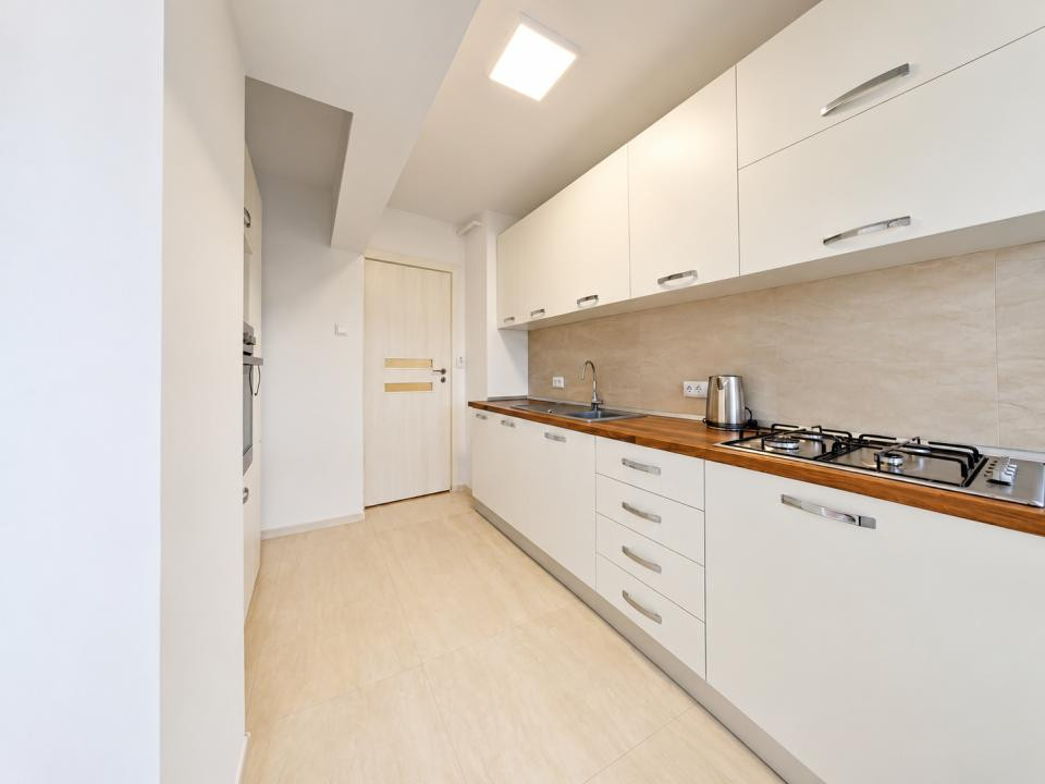 Închiriere apartament cu 2 camere, mobilat și utilat - zona Garii
