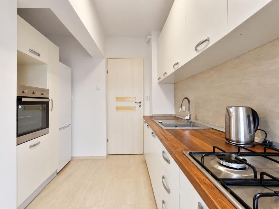 Închiriere apartament cu 2 camere, mobilat și utilat - zona Garii