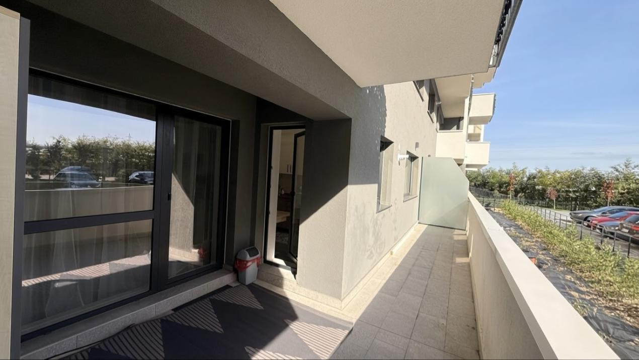 Apartament cu 2 camere și terasă generoasă | Prima închiriere  | Parcare