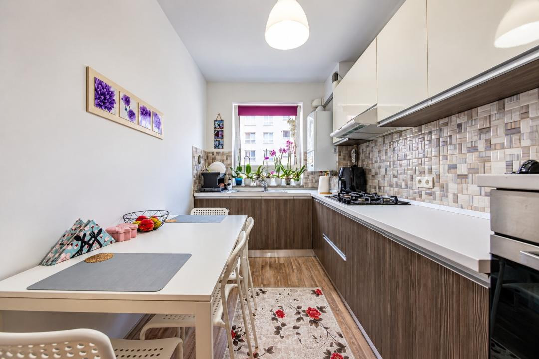 Garsoniera cocheta | Etaj 4 din 8 | Parcare & Boxa
