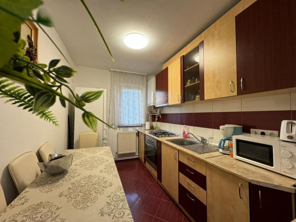 Apartament 3 camere  de vanzare Ostirii-Rahovei
