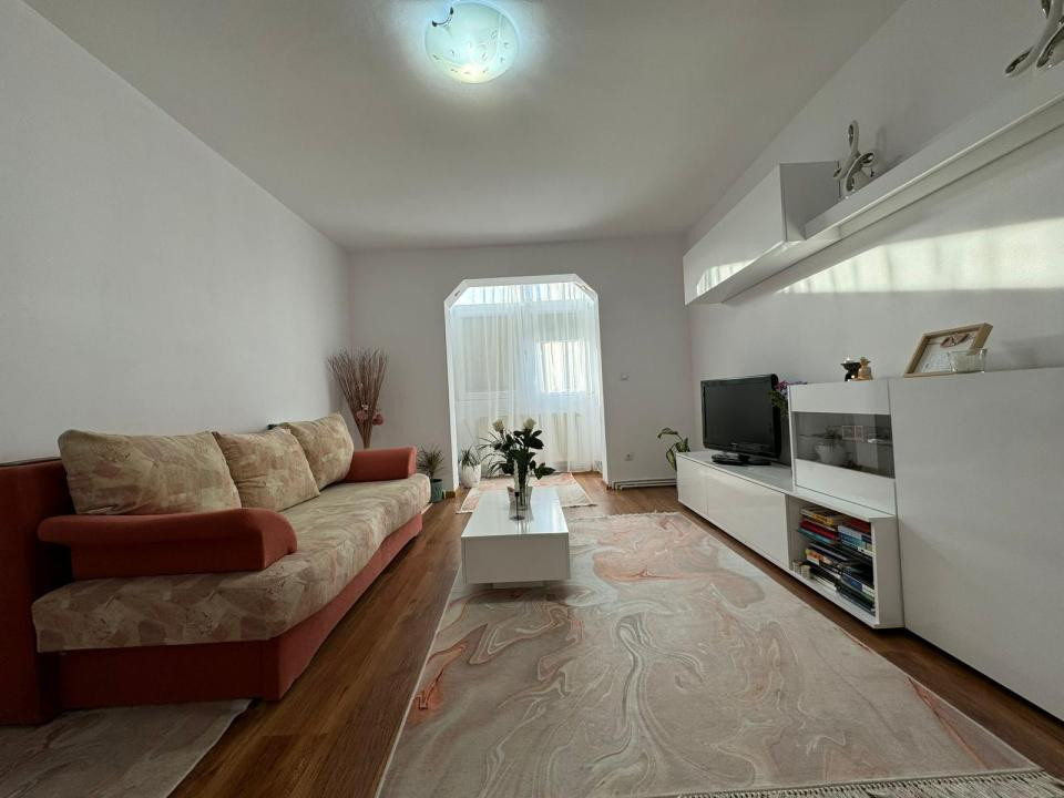 Apartament 3 camere  de vanzare Ostirii-Rahovei