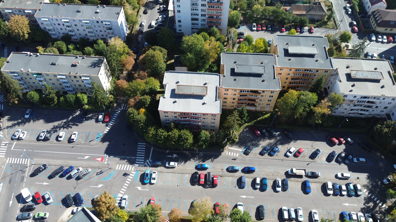 Apartament 3 camere – zona Griviței, Brașov