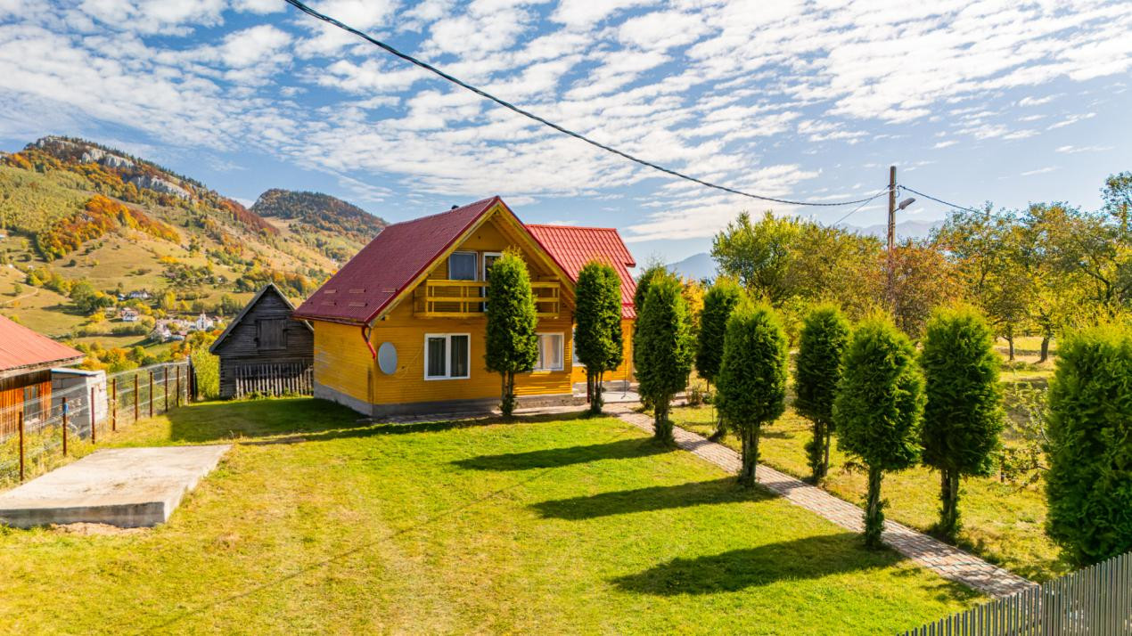 Casa Galbenă din Măgura – Un loc în care timpul curge altfel