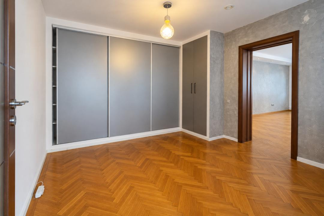 Casă de închiriat, 100 mp, 3 camere | Locuință sau sediu firmă | 650 euro + TVA
