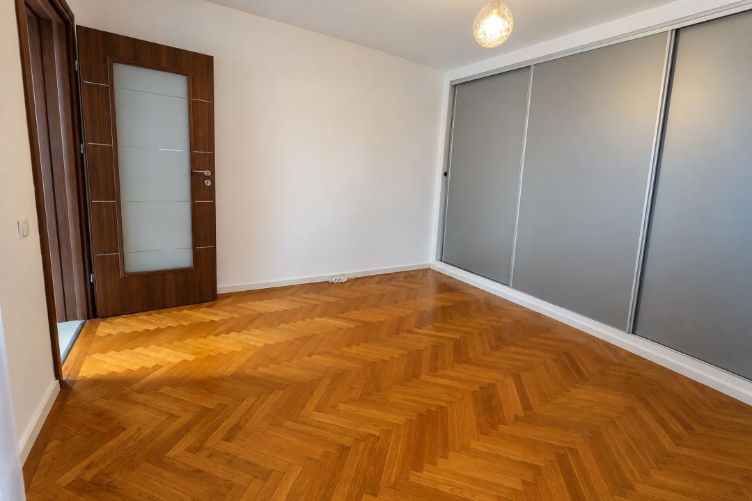 Casă de închiriat, 100 mp, 3 camere | Locuință sau sediu firmă | 650 euro + TVA