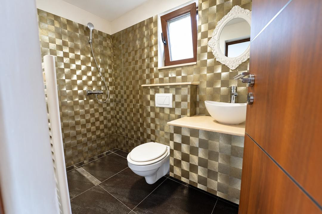 Casă de închiriat, 100 mp, 3 camere | Locuință sau sediu firmă | 650 euro + TVA