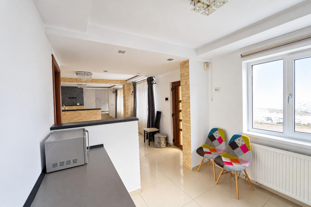 Casă de închiriat, 100 mp, 3 camere | Locuință sau sediu firmă | 650 euro + TVA