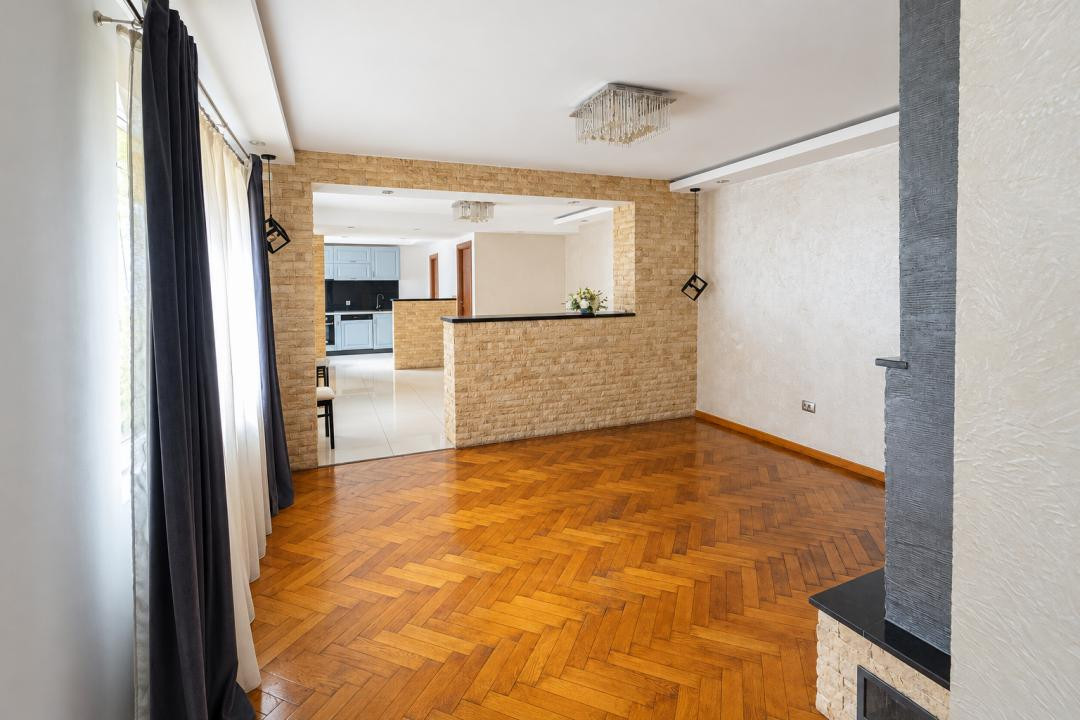 Casă de închiriat, 100 mp, 3 camere | Locuință sau sediu firmă | 650 euro + TVA