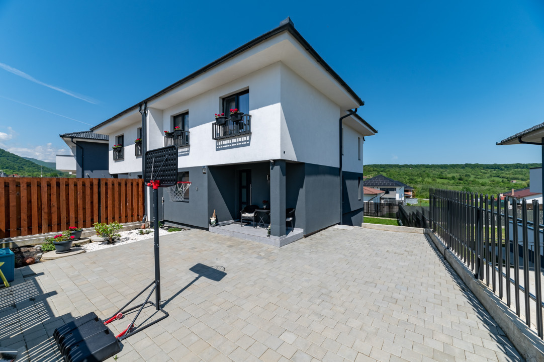Duplex complet utilat si mobilat - Panoramă deosebită - zona Măgura - Cisnădie